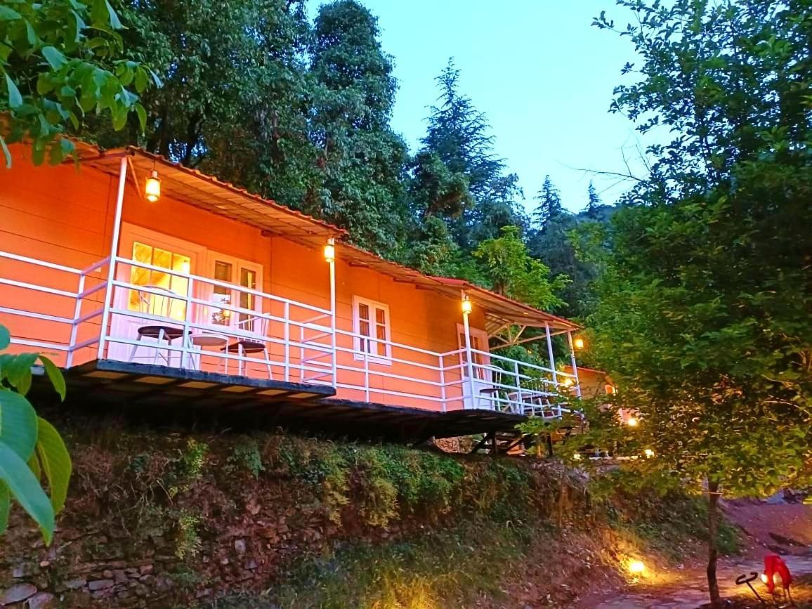 Aaroham Resort, Shimla Exterior foto
